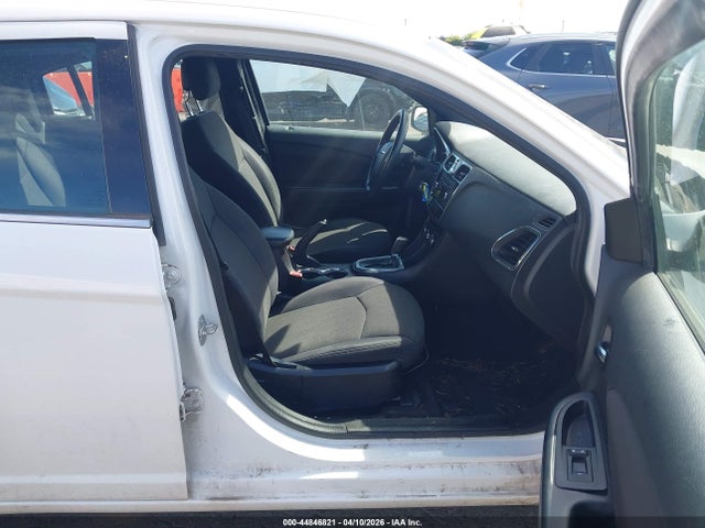 Aukcja sprzedaży 2014 Chrysler 200 Lx, vin: 1C3CCBAB6EN213243, numer aukcji: 44846821