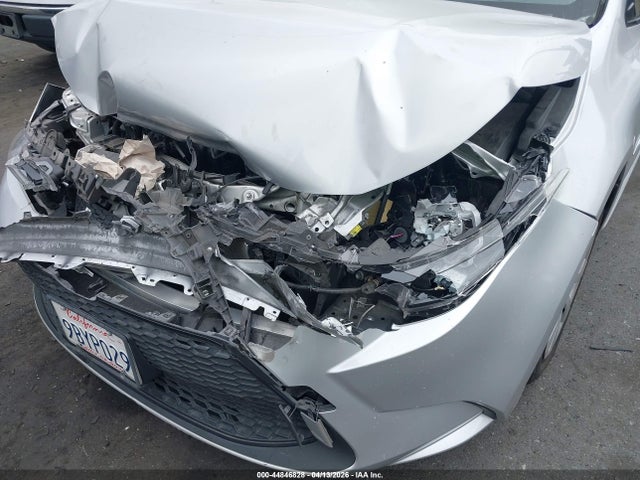 Продажа на аукционе авто 2022 Toyota Corolla Le, vin: JTDEPMAE3NJ226019, номер лота: 44846828