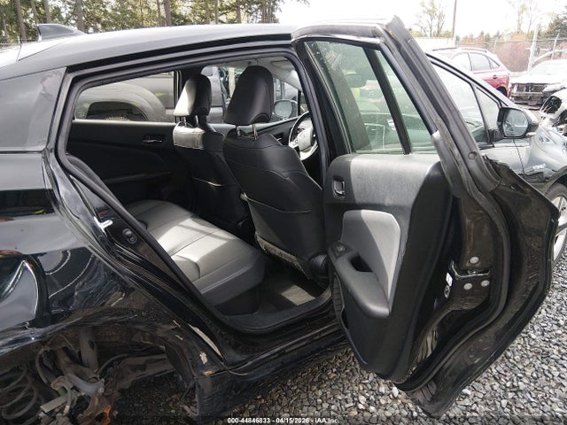 JTDKARFU5G3506436 Toyota Prius Four Touring