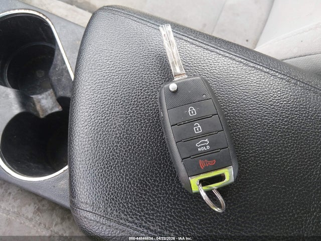 Продажа на аукционе авто 2015 Kia Optima Lx, vin: 5XXGM4A74FG368940, номер лота: 44846834