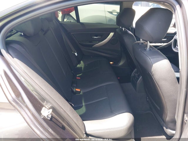 Продаж на аукціоні авто 2017 Bmw 320i, vin: WBA8E1G39HNU16876, номер лоту: 44846859