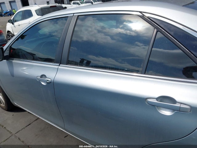 4T1BD1FK6GU198366 Toyota Camry Hybrid Xle