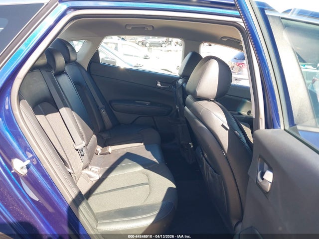KIA Optima S 2018 5XXGT4L37JG250371 Image 8