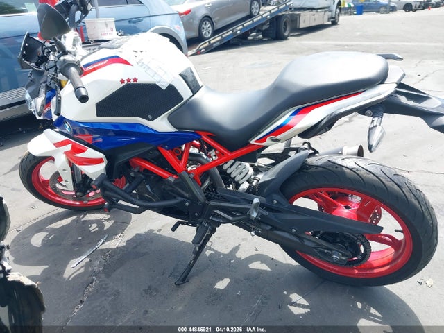 44846921 :رقم المزاد ، WB30G4302PRA42214 vin ، 2023 Bmw G310 R مزاد بيع