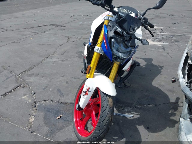 44846921 :رقم المزاد ، WB30G4302PRA42214 vin ، 2023 Bmw G310 R مزاد بيع