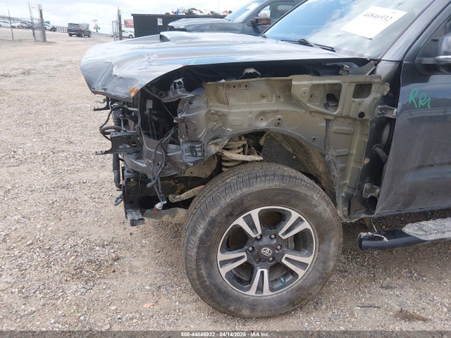 44846932 :رقم المزاد ، 3TMDZ5BN2HM031840 vin ، 2017 Toyota Tacoma Trd Sport مزاد بيع