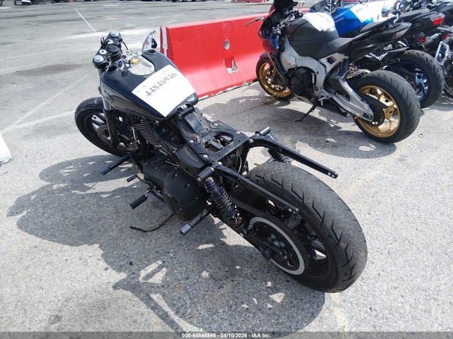 Harley-Davidson FXDLS 2016 1HD1GS862GC320481 Image 3