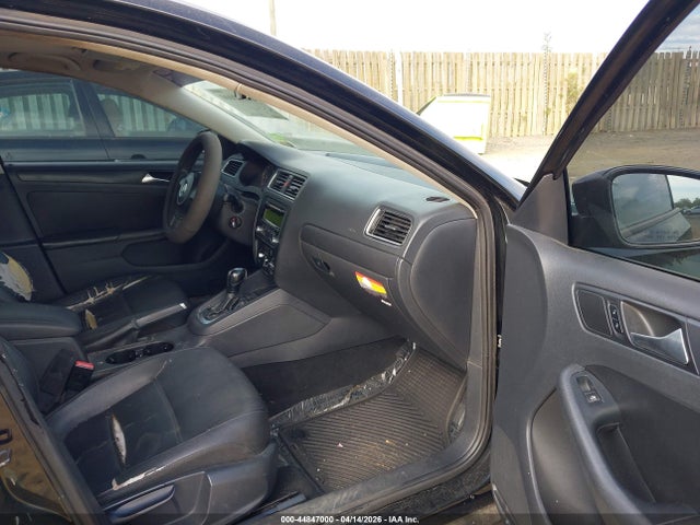 2012 Volkswagen Jetta 2.5l Se მანქანა იყიდება აუქციონზე, vin: 3VWDP7AJ6CM127962, აუქციონის ნომერი: 44847000