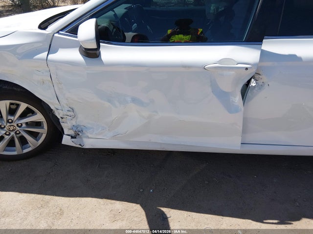Toyota CAMRY LE 2024 4T1C11AK4RU223157 Image 6