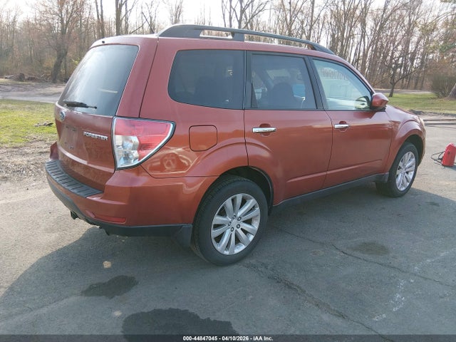 2011 Subaru Forester 2.5x Premium მანქანა იყიდება აუქციონზე, vin: JF2SHBDC0BH747508, აუქციონის ნომერი: 44847045