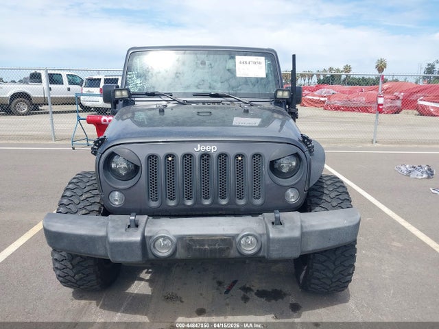 1C4BJWDG0GL311002 Jeep Wrangler Unlimited Sport