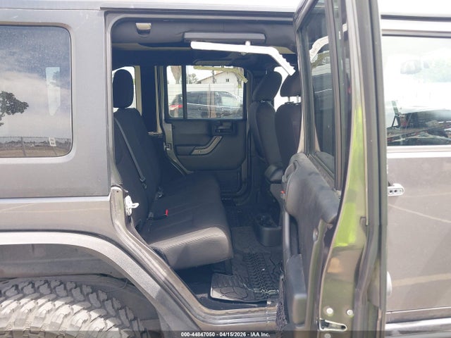 1C4BJWDG0GL311002 Jeep Wrangler Unlimited Sport