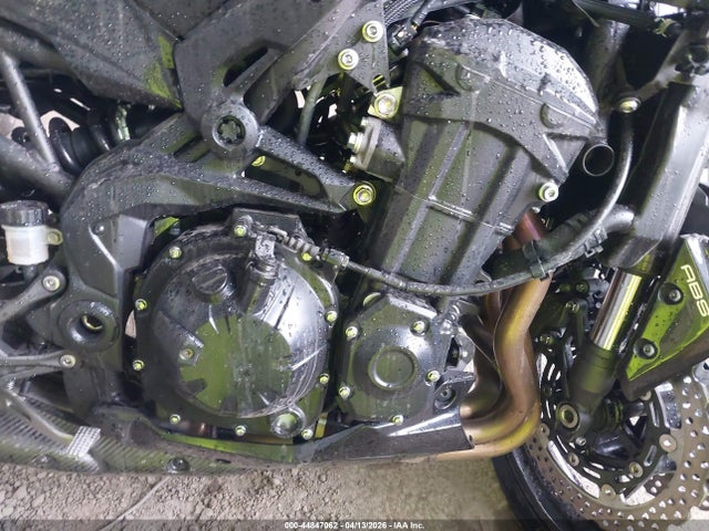 ML5ZRDF10RDA69648 Kawasaki Zr900 F