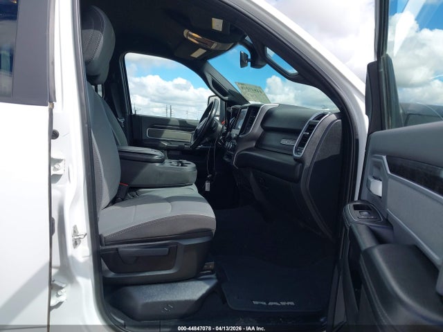 3C6UR5DLXPG611188 RAM 2500 Big Horn 4x4 6&#039;4 Box