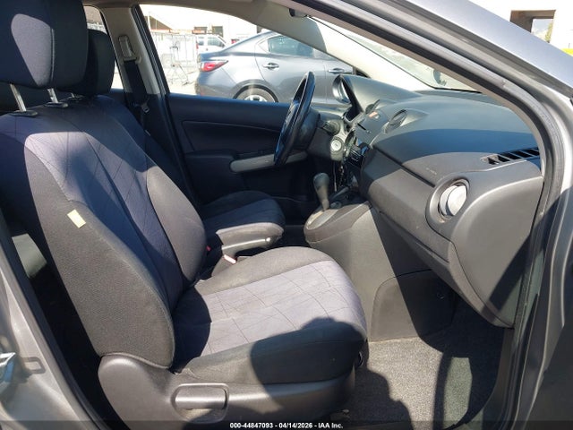JM1DE1KZ6E0184825 Mazda Mazda2 Sport