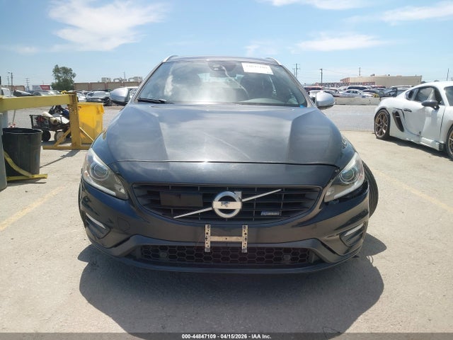 YV1902SG9F1204595 Volvo V60 T6 R-design