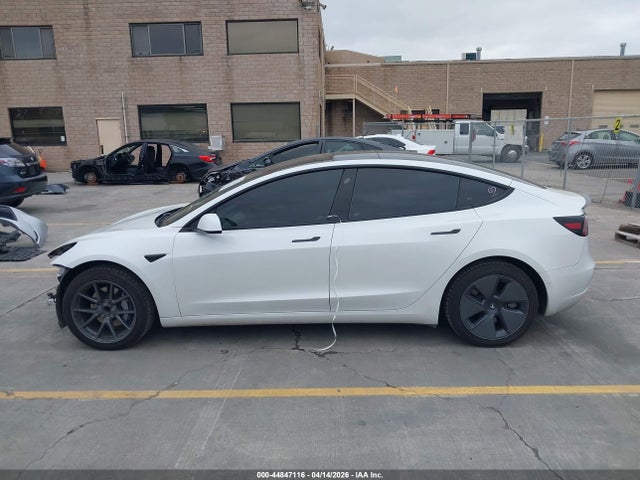Tesla Model 3 Standard Range Plus Rear-wheel Drive 2021 5YJ3E1EA7MF013647 Image 15