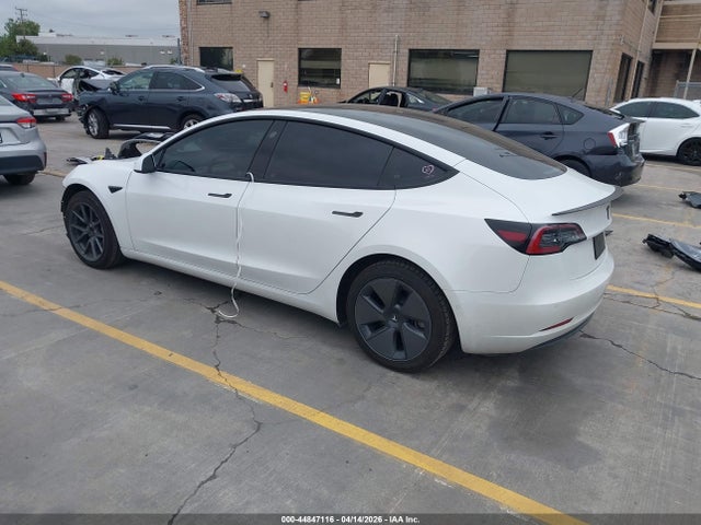Tesla Model 3 Standard Range Plus Rear-wheel Drive 2021 5YJ3E1EA7MF013647 Image 3
