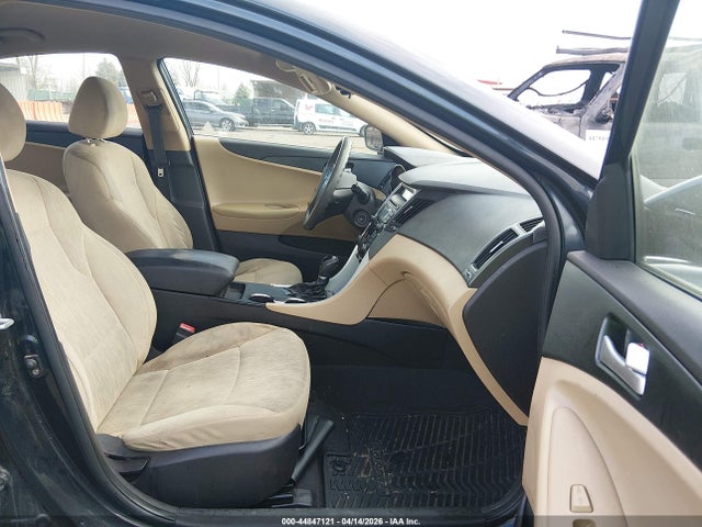 Продажа на аукционе авто 2012 Hyundai Sonata Gls, vin: 5NPEB4AC6CH311066, номер лота: 44847121