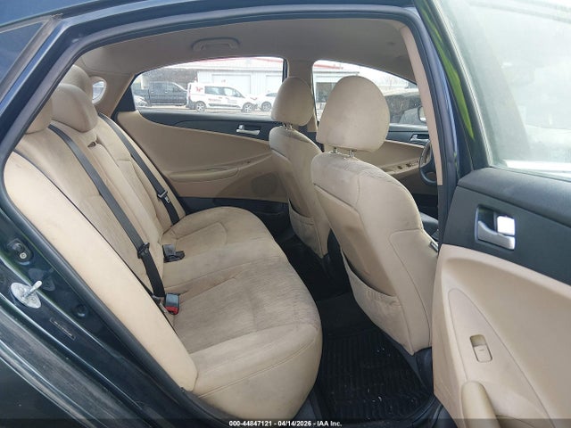 Продажа на аукционе авто 2012 Hyundai Sonata Gls, vin: 5NPEB4AC6CH311066, номер лота: 44847121