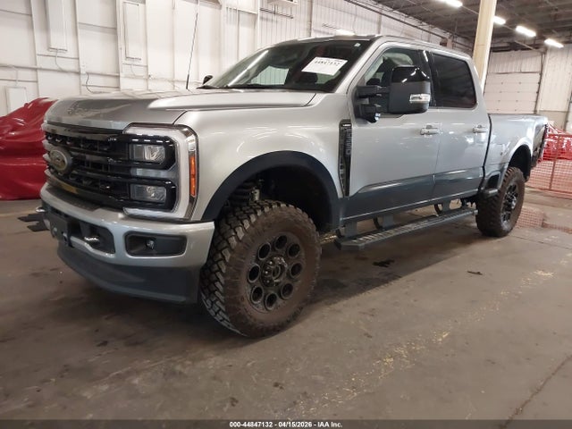 Ford F-350 Lariat 2023 1FT8W3BT1PEE12435 Image 2