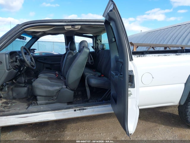 Продажа на аукционе авто 2004 Chevrolet Silverado 2500hd, vin: 1GCHK29UX4E223993, номер лота: 44847137