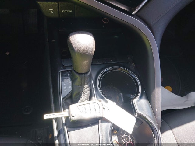 4T1B11HK0JU603179 Toyota CAMRY LE