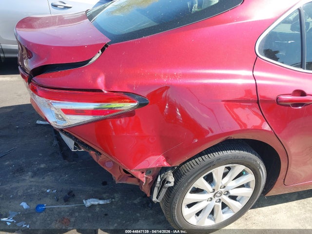 4T1B11HK0JU603179 Toyota CAMRY LE