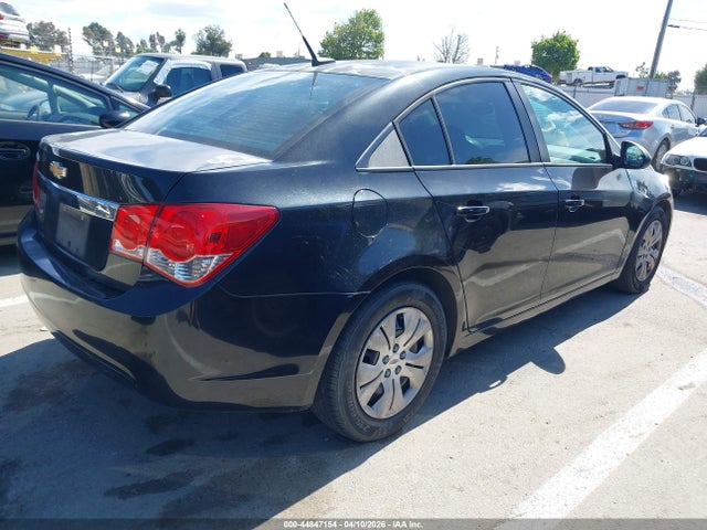 1G1PA5SG9E7137870 Chevrolet Cruze Ls Auto