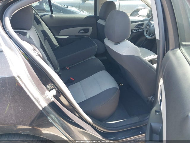 1G1PA5SG9E7137870 Chevrolet Cruze Ls Auto