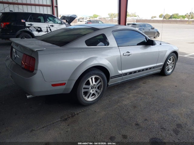 2007 FORD MUSTANG 1ZVFT80N875314811 Photo 3