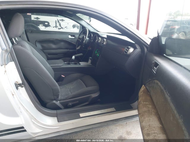 2007 FORD MUSTANG 1ZVFT80N875314811 Photo 4