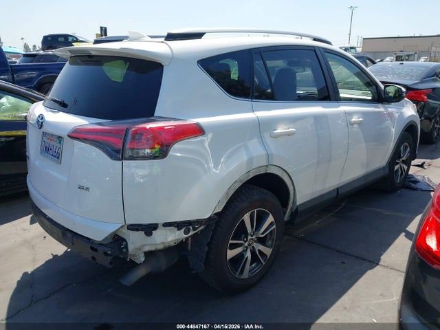 JTMWFREV7HJ707135 Toyota Rav4 Xle