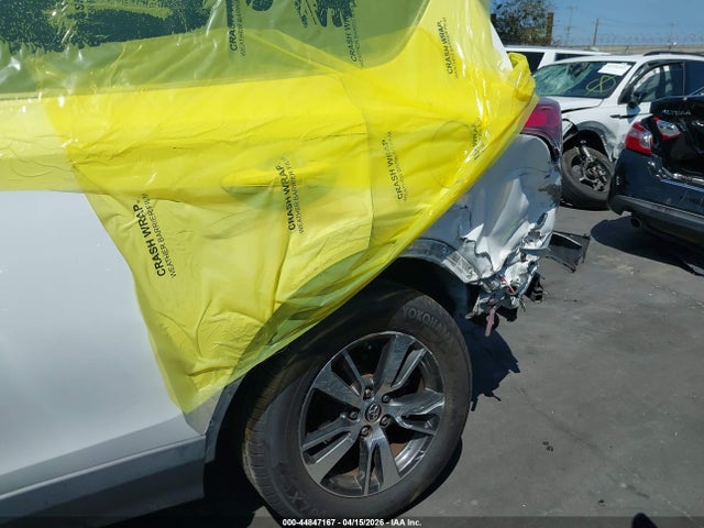 JTMWFREV7HJ707135 Toyota Rav4 Xle