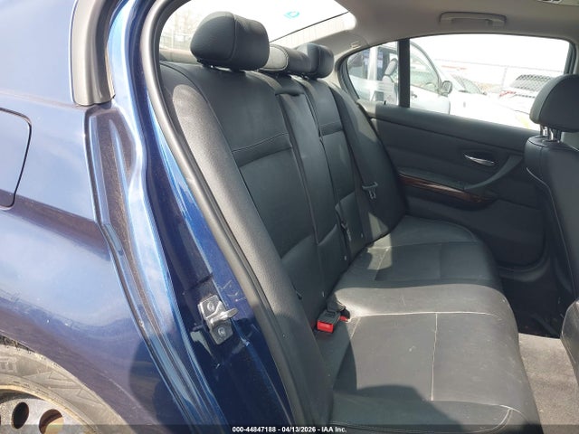 44847188 :رقم المزاد ، WBAPK5G52BNN28021 vin ، 2011 Bmw 328i Xdrive مزاد بيع
