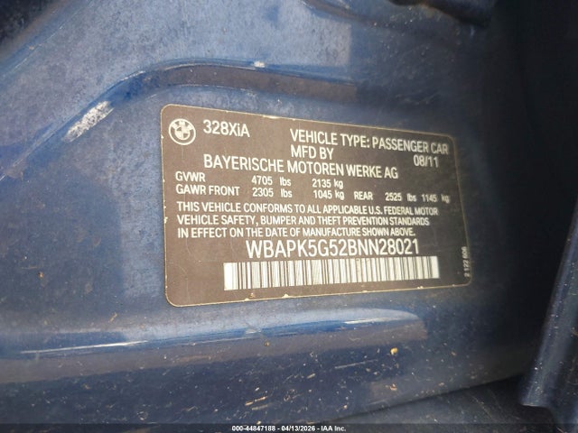 44847188 :رقم المزاد ، WBAPK5G52BNN28021 vin ، 2011 Bmw 328i Xdrive مزاد بيع