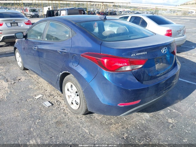 2016 HYUNDAI ELANTRA 5NPDH4AE5GH715851 Photo 2