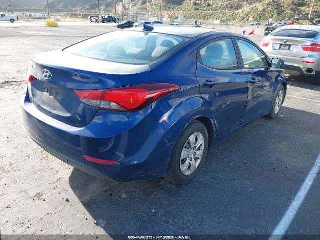 2016 HYUNDAI ELANTRA 5NPDH4AE5GH715851 Photo 3