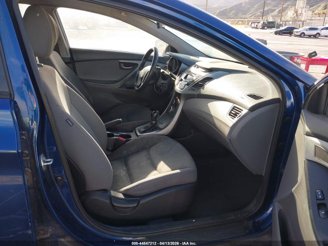 2016 HYUNDAI ELANTRA 5NPDH4AE5GH715851 Photo 4