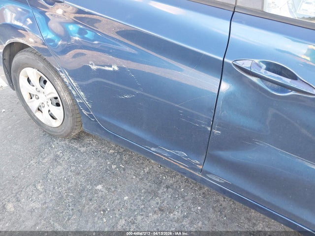 2016 HYUNDAI ELANTRA 5NPDH4AE5GH715851 Photo 5