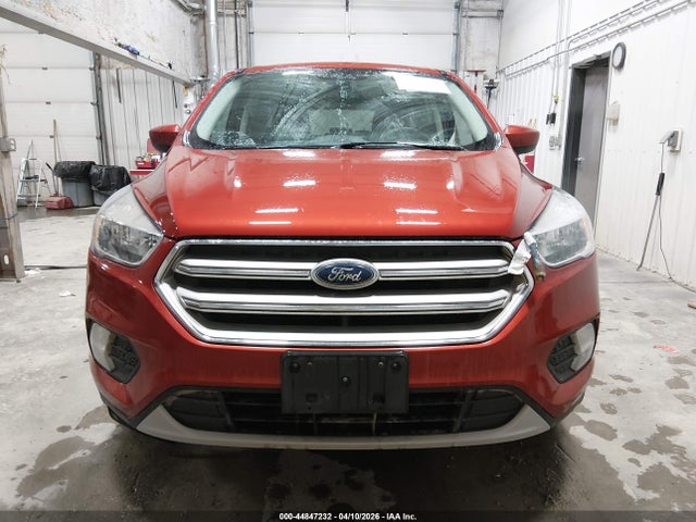 1FMCU9GD3KUC35370 Ford ESCAPE SE