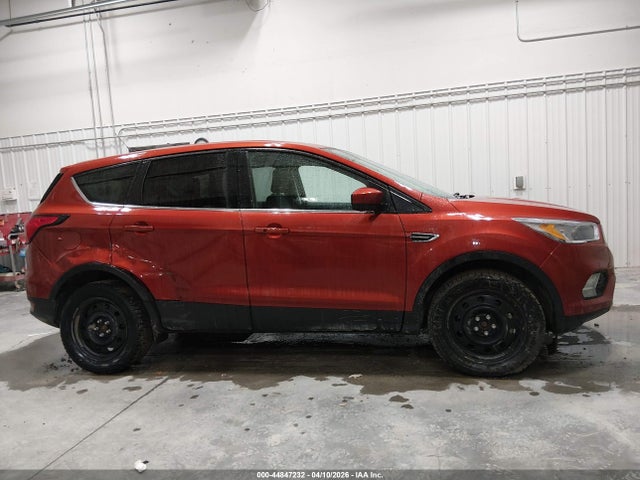 1FMCU9GD3KUC35370 Ford ESCAPE SE