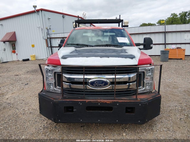 44847251 :رقم المزاد ، 1FD7X2A61HEB70550 vin ، 2017 Ford F-250 Xl مزاد بيع