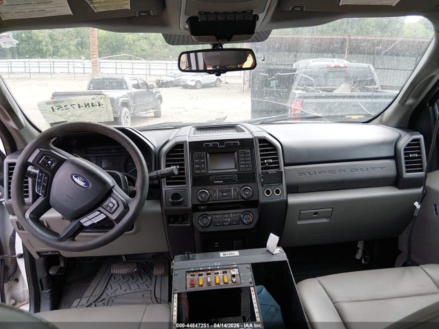 44847251 :رقم المزاد ، 1FD7X2A61HEB70550 vin ، 2017 Ford F-250 Xl مزاد بيع