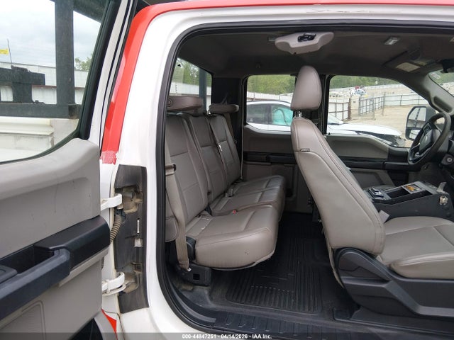 44847251 :رقم المزاد ، 1FD7X2A61HEB70550 vin ، 2017 Ford F-250 Xl مزاد بيع