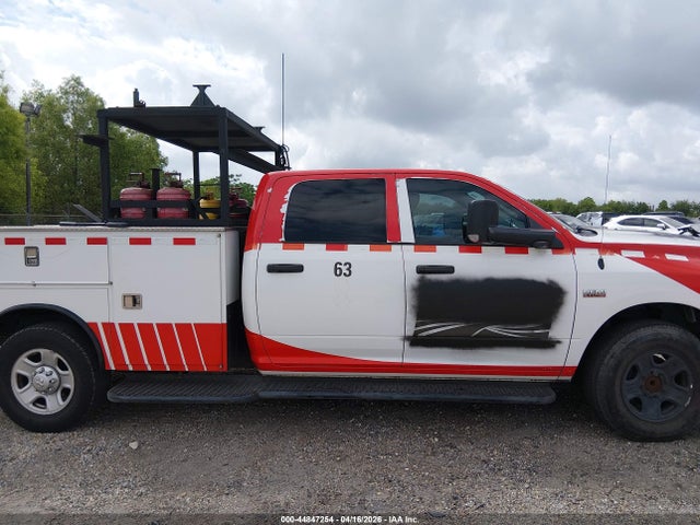 44847254 :رقم المزاد ، 3C6UR4HJ5JG274620 vin ، 2018 Ram 2500 Tradesman  4x2 8' Box مزاد بيع