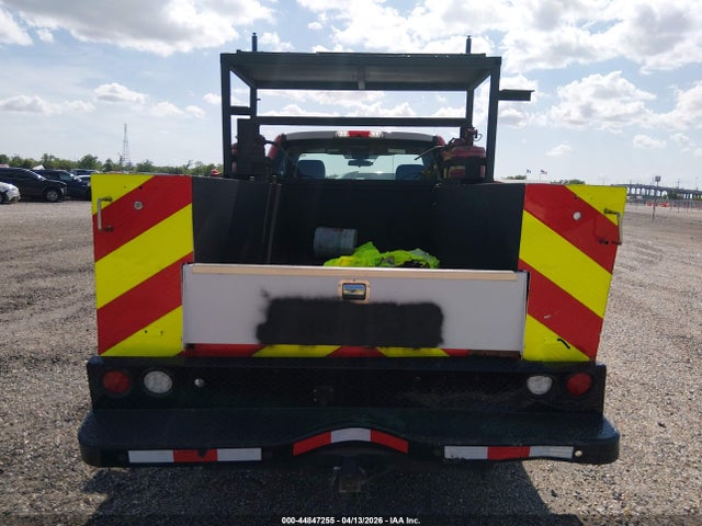 44847255 :رقم المزاد ، 1FTBF2B66KEF11898 vin ، 2019 Ford F-250 Xl مزاد بيع