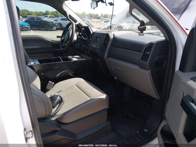44847255 :رقم المزاد ، 1FTBF2B66KEF11898 vin ، 2019 Ford F-250 Xl مزاد بيع