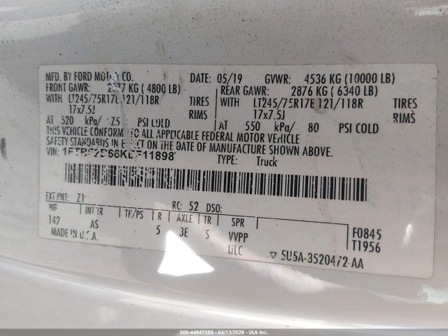 44847255 :رقم المزاد ، 1FTBF2B66KEF11898 vin ، 2019 Ford F-250 Xl مزاد بيع