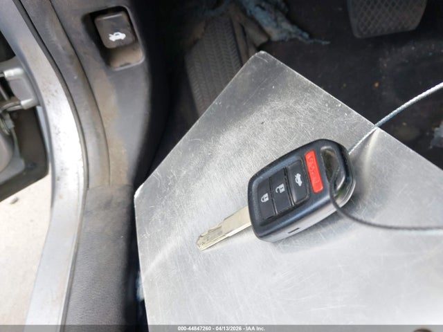 Продаж на аукціоні авто 2019 Honda Civic Lx, vin: 19XFC2F66KE210945, номер лоту: 44847260